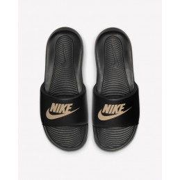 NIKE VICTORI ONE SLIDE